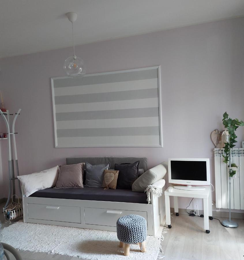 La Pineta - Delightful Small Apartment Near The City Center LʼAquila Exterior foto